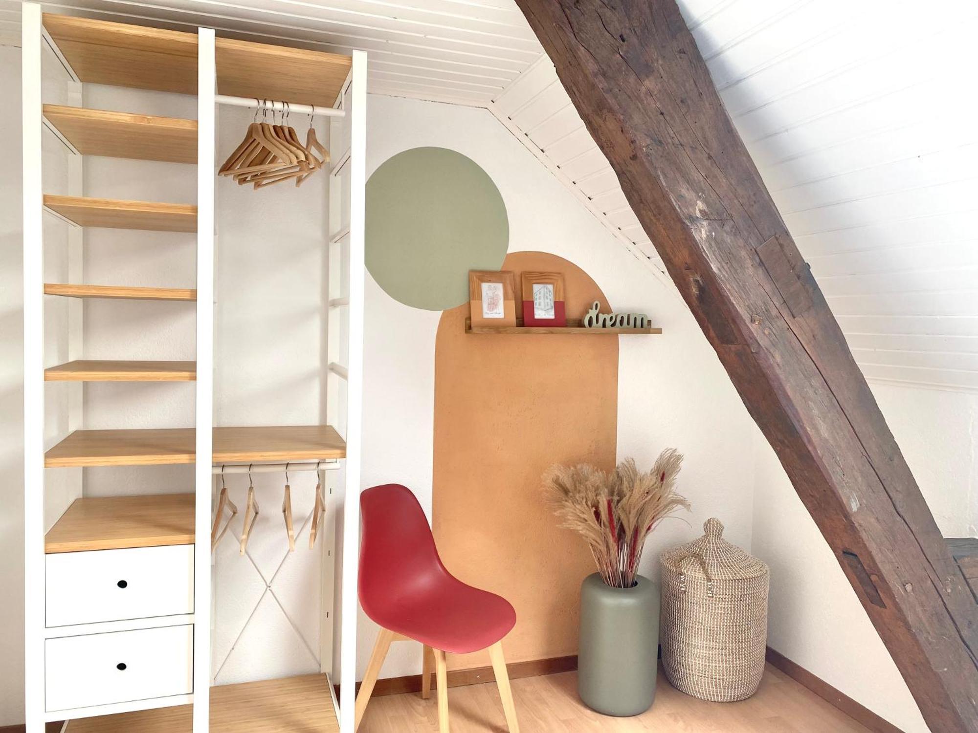 Apartment Thematique Art Moderne Travers